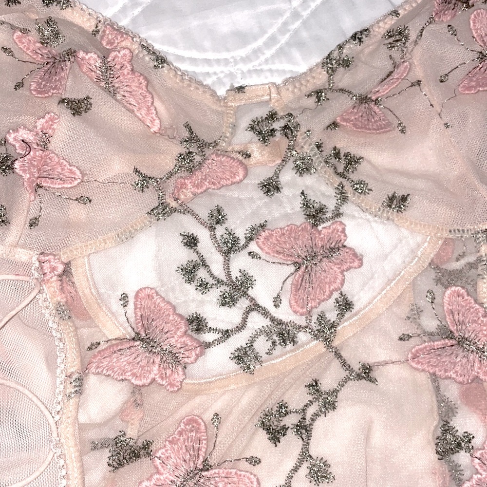 Pink butterfly lingerie - Picture 3 of 13